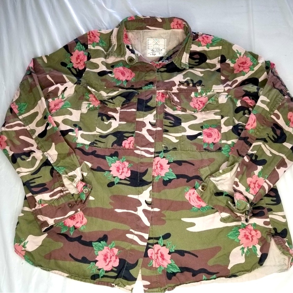 Angel Kiss Green Camouflage with pink floral print Utility Jacket. SZ: XL